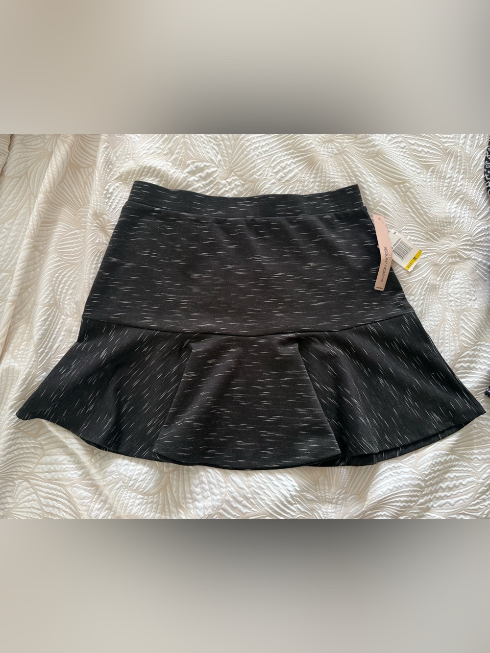 Black Space-Dye Flounce Skirt - Women